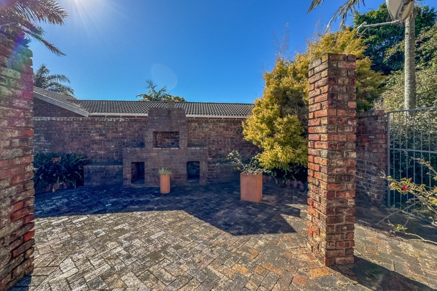 4 Bedroom Property for Sale in Walmer Heights Eastern Cape